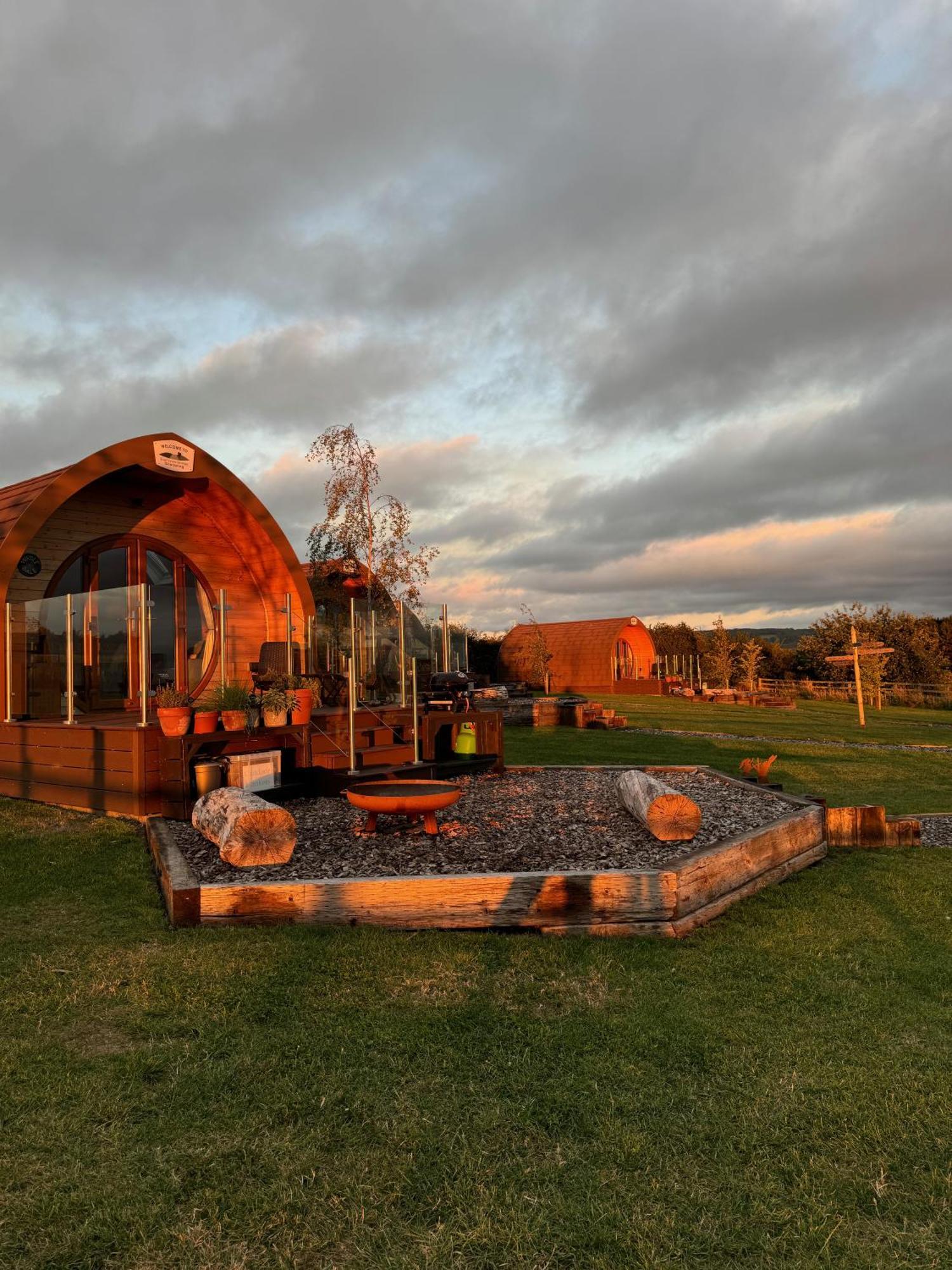 スタンフォード・ブリッジ Mingle Dale- Bugthorpe Grange Glampingヴィラ エクステリア 写真